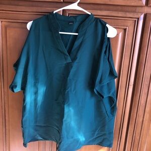 Color Hunter green brand new . Brand Shein. Size XL